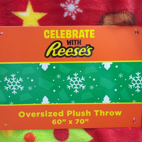 ReeseS Christmas Oversized Plush Throw Blanket 60" X 70" Holiday Decor - Picture 4 of 9
